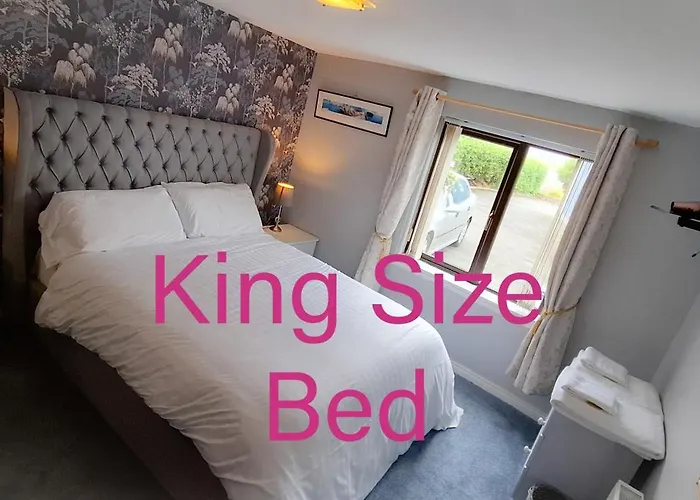 The Mews, Main St, Carrigart, F92hc04 *